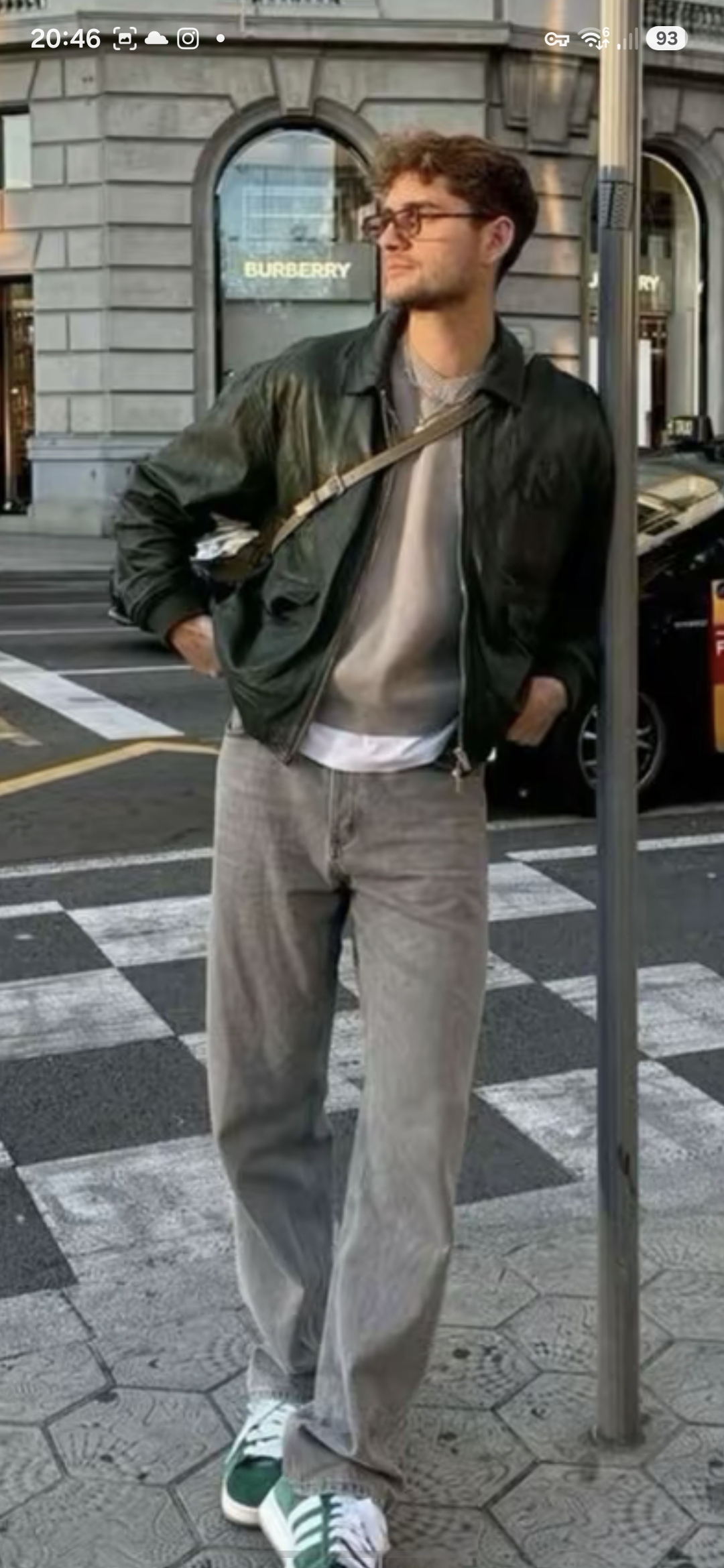 Look 09 - Layering bomber kaki et sweat